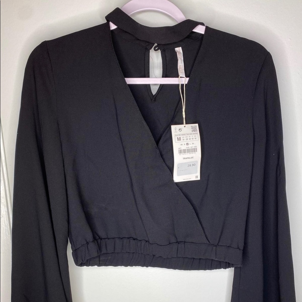 Bell sleeves crop black top size M